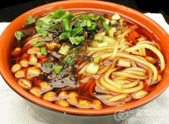 亮哥酸辣粉