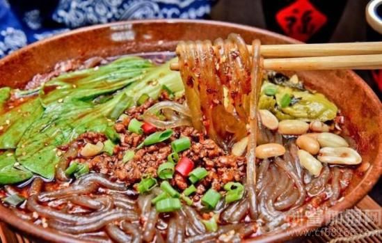 亮哥酸辣粉