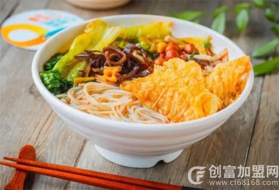 粉飞面舞螺蛳粉