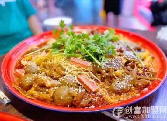 饱食盘盘麻辣烫