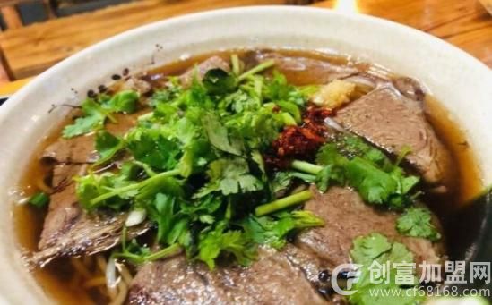 犇青丘黄牛肉米线