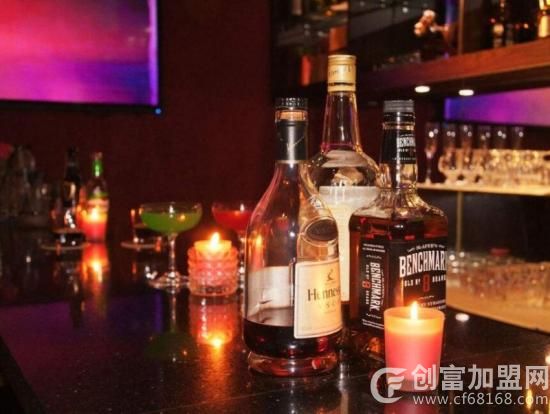 怀旧小酒馆