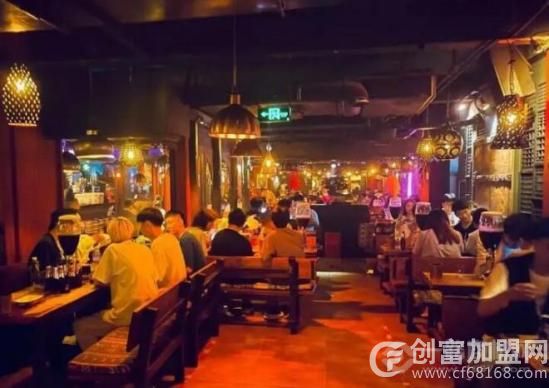 民谣小酒馆
