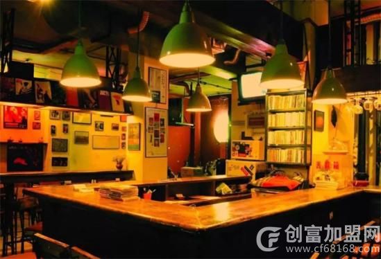 牛大牛二小酒馆