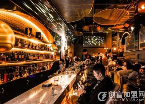 怀旧小酒馆