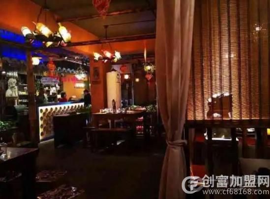 初见小酒馆