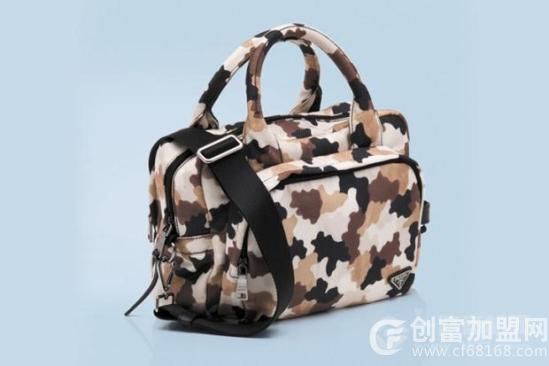 普拉达包包
