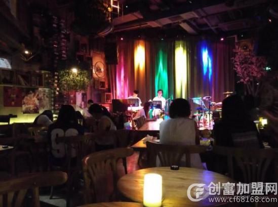 甲壳虫音乐餐厅