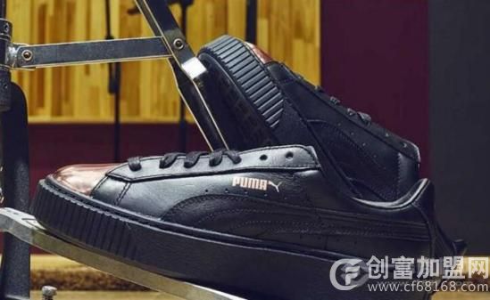 彪马运动鞋