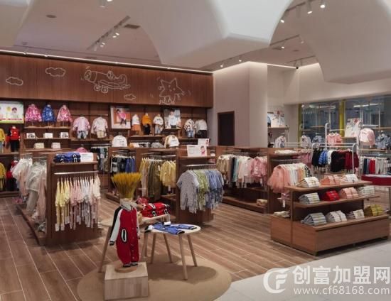 婴儿用品专卖店