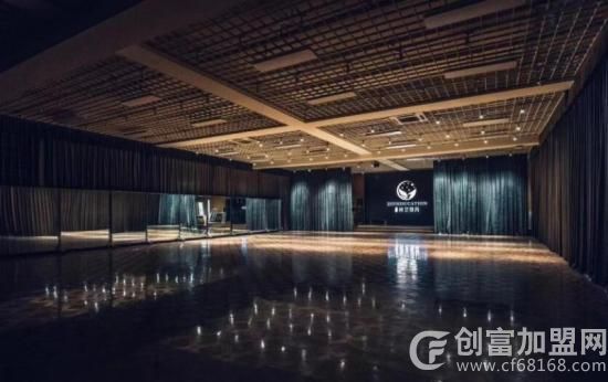 梓艺教育