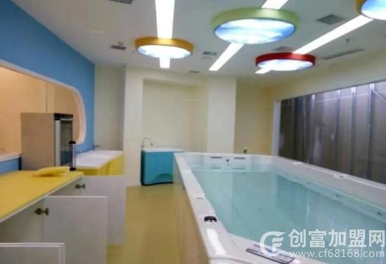 旧宫婴儿游泳馆