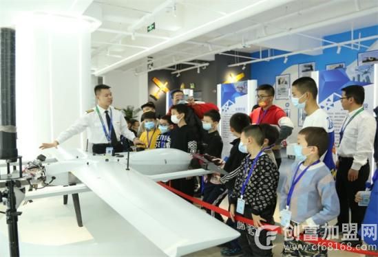 青少年无人机培训