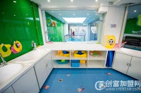爱乐童婴幼儿游泳馆