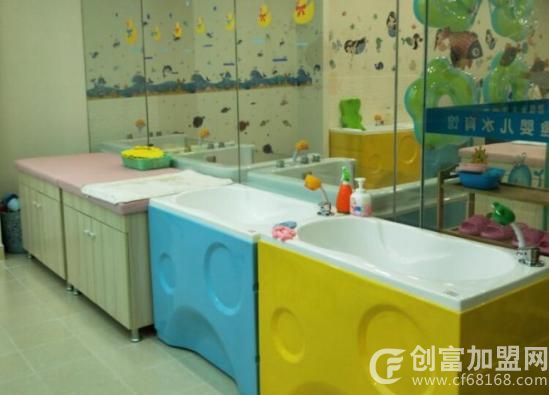 伊亲婴儿游泳馆