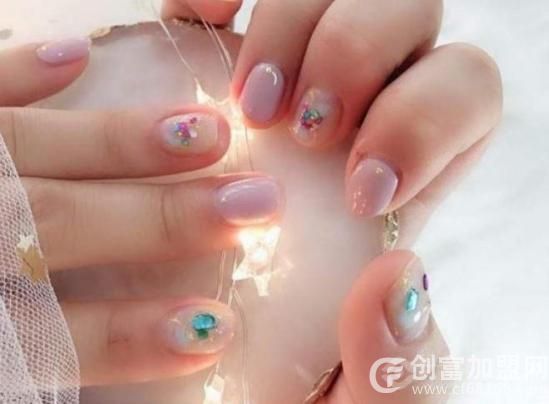 莲花美甲国度