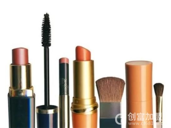 全球美妆集合店