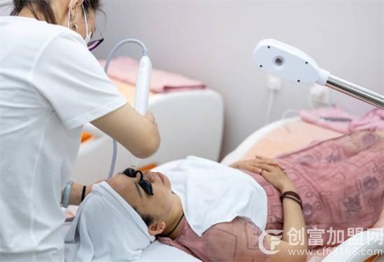 呆熊洗脸吧