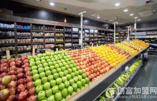 零食水果店