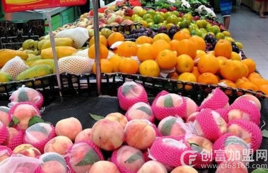 零食水果店