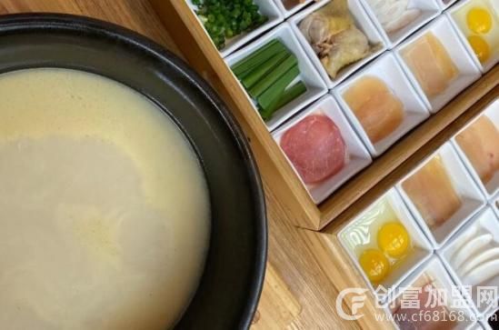 云南云魁过桥米线加盟总部